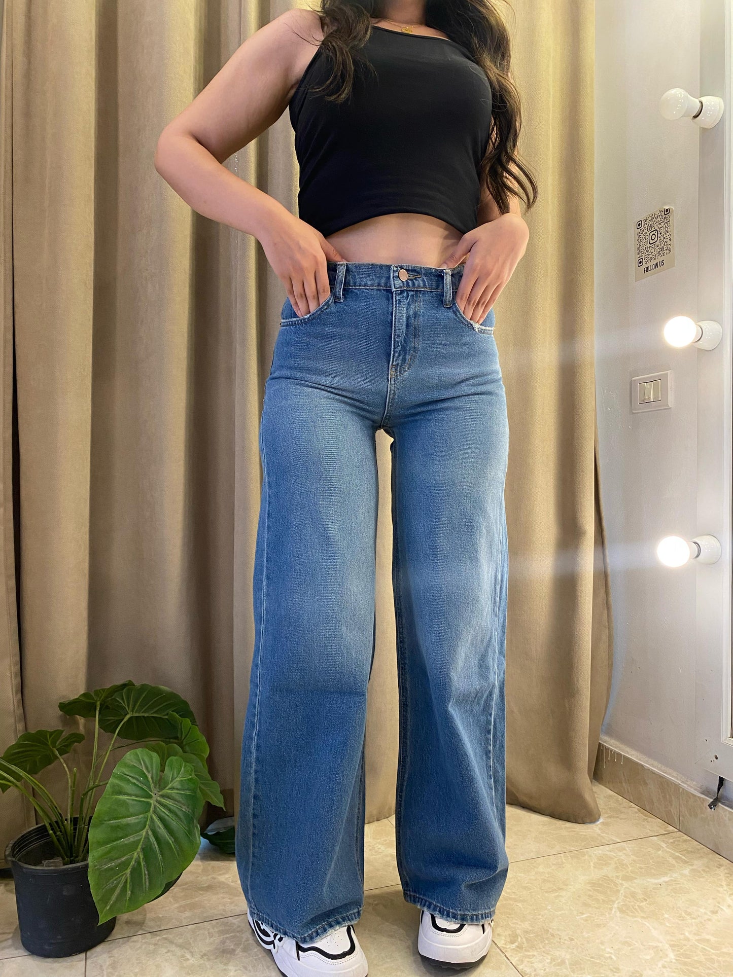 Mid-Rise, wide-leg jeans