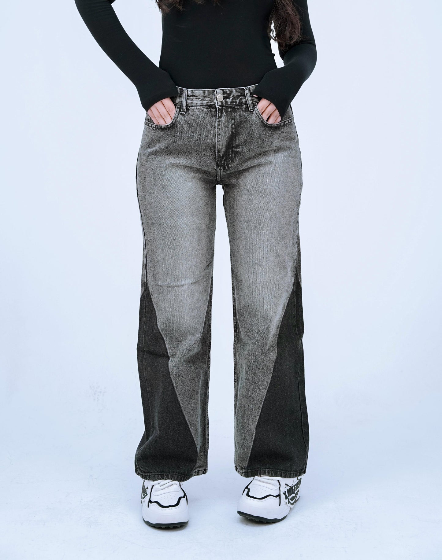 Mid-Rise, wide -leg jeans