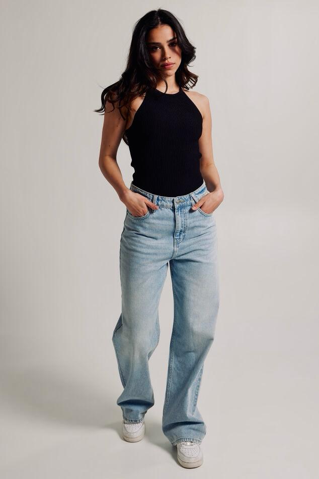 High-Rise, Straight -leg jeans