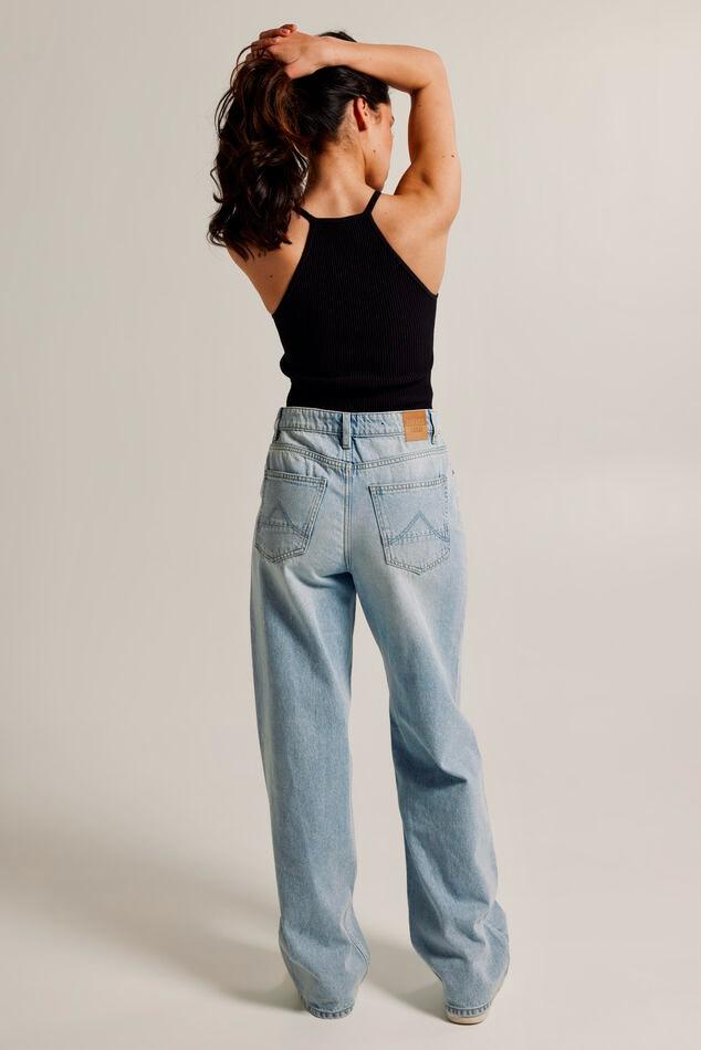 High-Rise, Straight -leg jeans